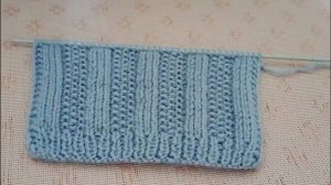 Плотный узор спицами только лицевыми и изнаночными петлями.