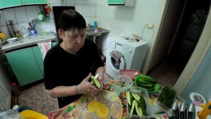 МУКБАНГ ВКУСНАЯ ОКРОШКА. ГОТОВЛЮ ОБЕД