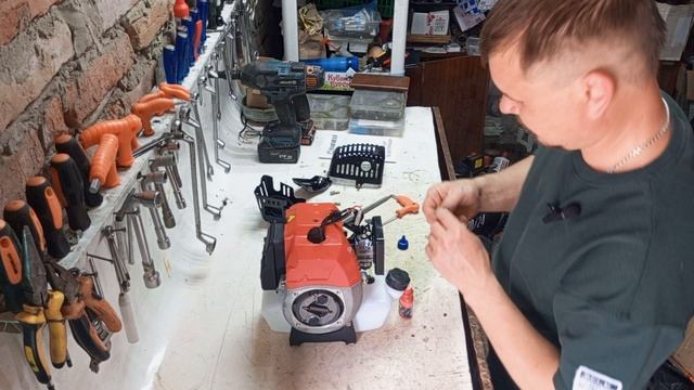 Как обкатать и подготовить к работе новый двигатель триммера.