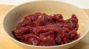 Cалат с маринованной говядиной