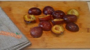 Ароматная аджика со сливами и травами