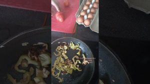 Та самая вкусная яичница Шакшука. Самый лучший завтрак.