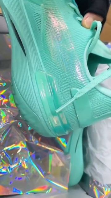 Баскетбольная модель Li-Ning Gamma 1 смотреть онлайн