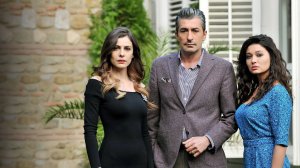 Вдребезги - 3 сезон 9 серия / Paramparça / Shattered