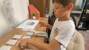 открываю футбольные карточки