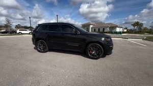 Обзор автомобиля Jeep Grand Cherokee SRT SRT 4x4 джип гранд чероки срт