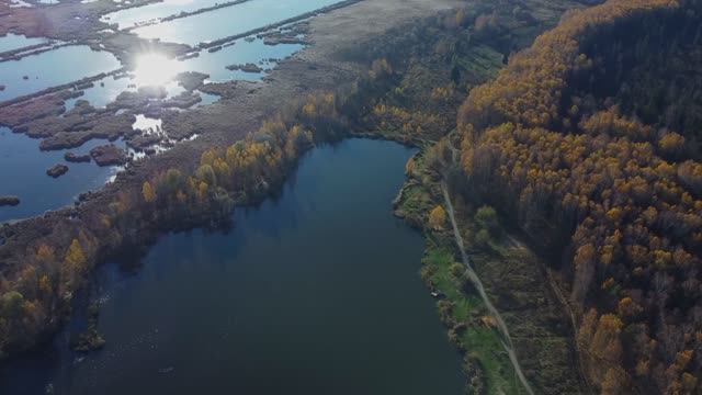 Peat Lake - Озеро Торфянка смотреть онлайн