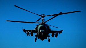 Российский вертолет Ка-52м уничтожил технику боевиков ВСУ. Лучшее видео из зоны СВО