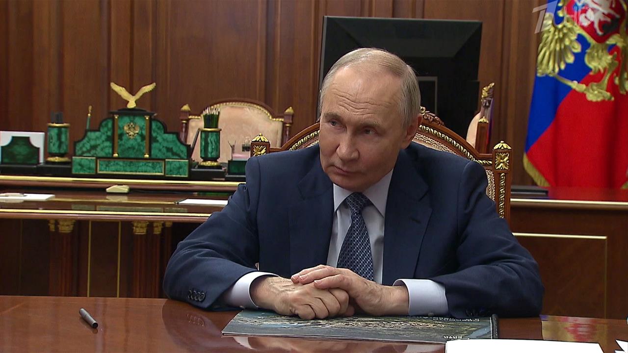 Владимир Путин в Кремле принял главу "Сбера" Германа Грефа