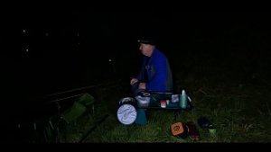 Ловля рыбы на фидер с ночёвкой. В улове были караси, плотва и уклейка.