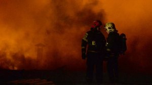 Уснул за рулем: грузовик снес на своем пути несколько авто под Ростовом, есть погибшие