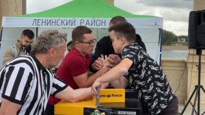 "Уральская Сечь " турнир по армрестлингу в городе Уфа. категория 60 кг, юниоры