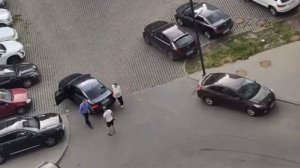 В Санкт-Петербурге мужчина с топором напал на водителя