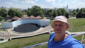 Городской амфитеатр, сцена. Я в парке