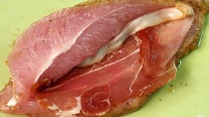 Филе индейки со свининой в духовке