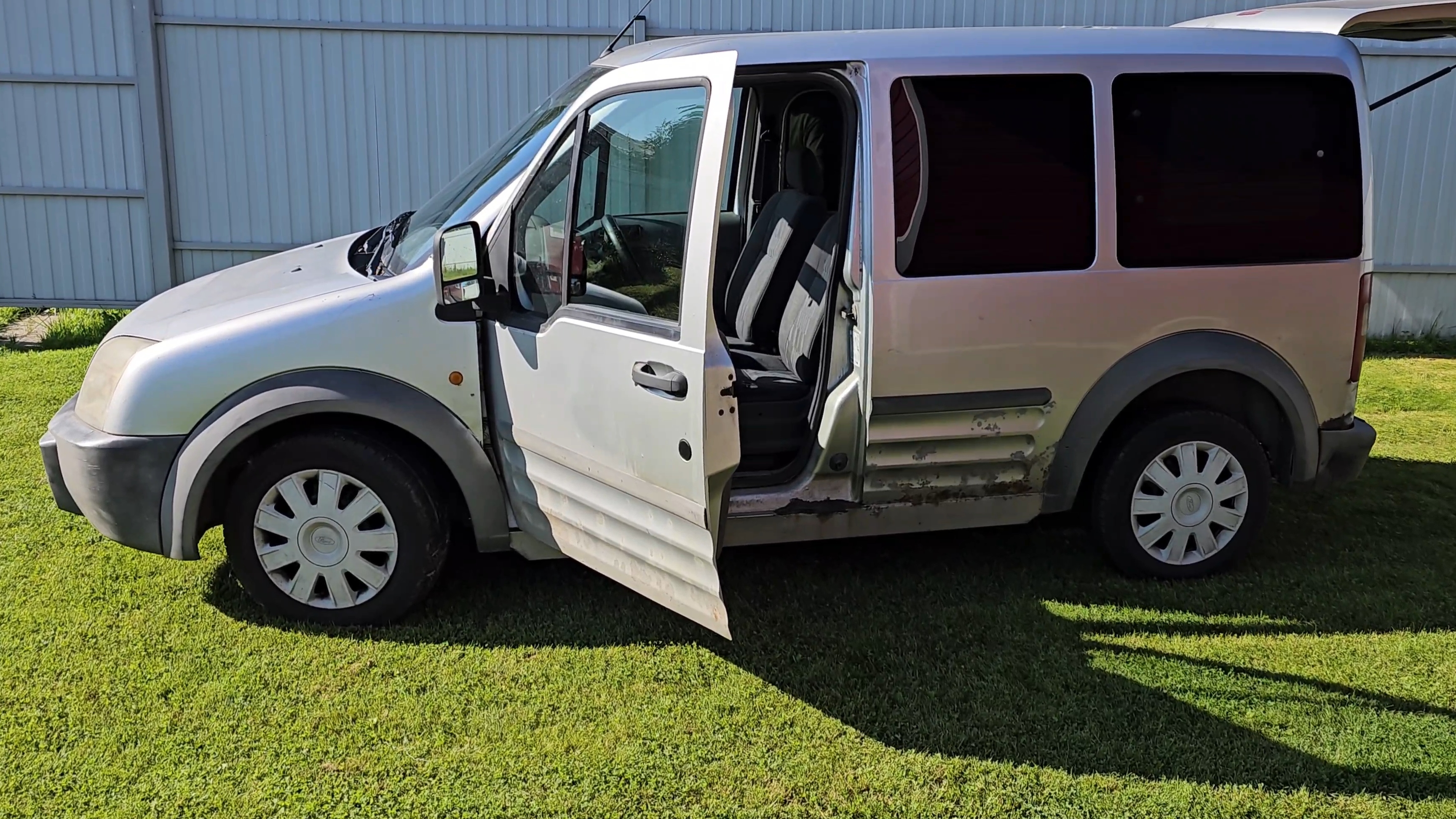 отмыли сиденье Ford Tourneo Космолёт смотреть онлайн