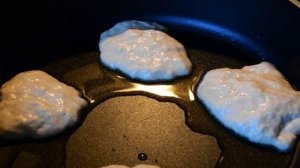 Быстрые оладьи на сухих дрожжах