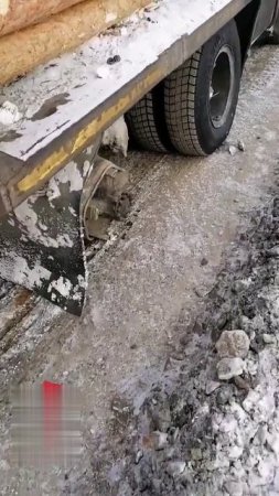 Легко отделался еще