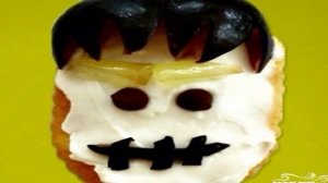 Быстрая закуска из крекеров на Хэллоуин