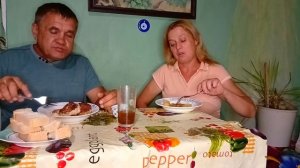 Жизнь в деревне.  С какой стороны не смотри одинаково