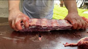 ДЕРЕВЕНСКИЕ БУДНИ /ЛЕНТОЧНАЯ ПИЛА ДЛЯ  МЯСА СВОИМИ РУКАМИ /РАХАТ ЛУКУМ ИЗ ВИШНИ ПЛЕТЕМ ЛУК В КОСЫ