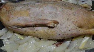 Ароматная утка с брюссельской капустой