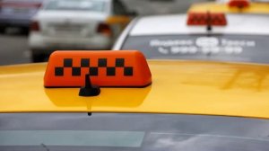В Петербурге мигрантам запретили работать в такси.