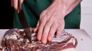 Дикий кабан в духовке