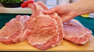 ОБАЛДЕННЫЕ СТЕЙКИ из СВИНИНЫ! По этому рецепту мясо получается нежным, сочным и очень вкусным.