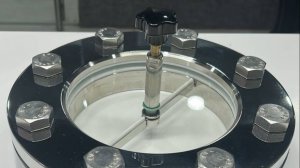 Смотровое стекло с очистителем