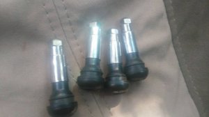 Вентиль для бескамерных шин, ниппель