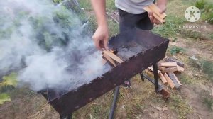 Я старше, чем вы думаете,/кушаем роллы