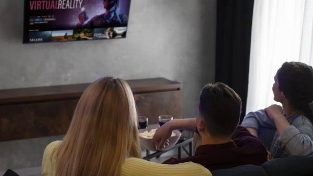 Количество пользователей видеосервисов в РФ увеличилось на 45%. смотреть онлайн