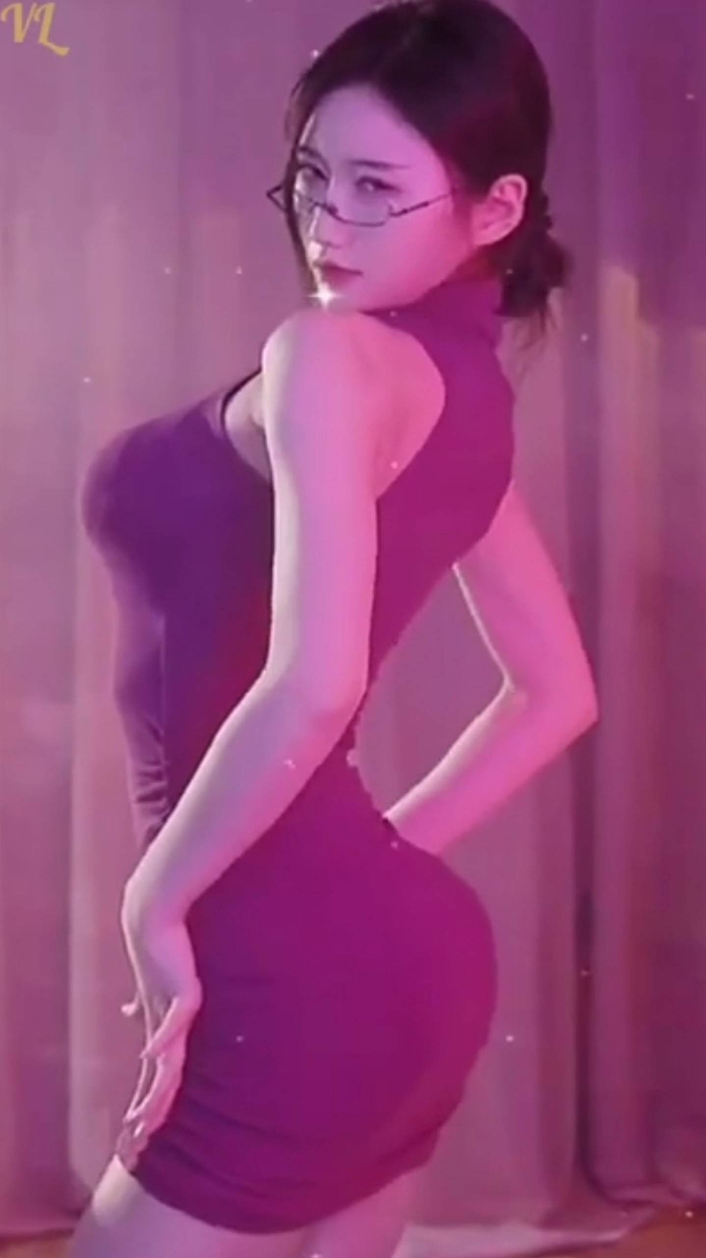 Плохая Малая 💞 Девушка 💐 Танцы смотреть онлайн