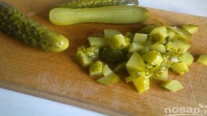 Азу по-татарски с солеными огурцами