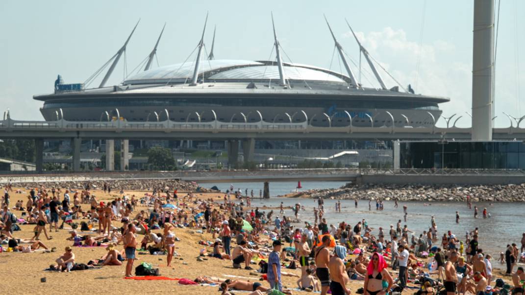 Экстремальная жара установилась сразу в нескольких регионах России