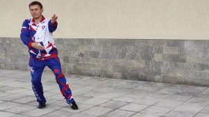 Тайцзицюань 24 формы (6 урок)
"Почистить рукой колено"