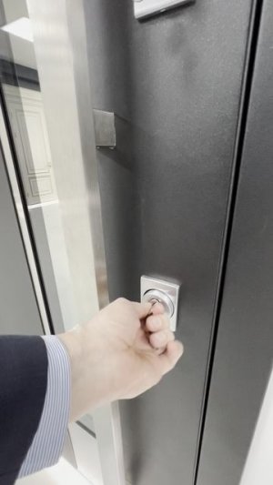 Входная дверь Гардиан Thermo 100 с ручкой-скобой