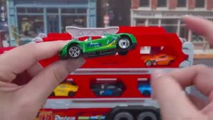 МУЛЬТИКИ про МАШИНКИ.МОЛНИЯ МАКВИН VS МОНСТР ТРАК .КТО СИЛЬНЕЕ?