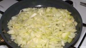 Говяжья печень с луком