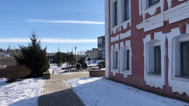 Волга. Красноармейская Набережная  Купеческий дом.