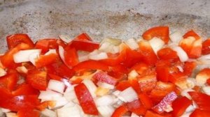 Говяжья вырезка в томатном соусе