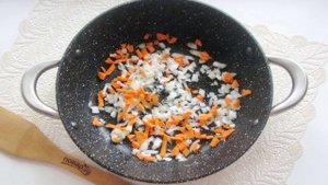 Гречаники с грибным соусом