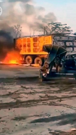 Сгубили украинцы гаубицу США! Как ВСУ на пустой дороге орудие потеряли