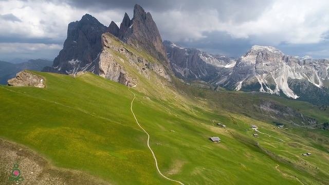 величественные мелодии природы Успокаивающая музыка снимает напряжение нервной системы, расслабляет