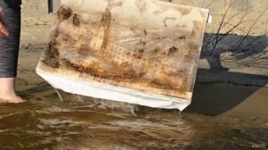 Москва, палимпсест. Процесс: смывка в реке