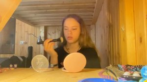 Делаю одну половину макияжа только правой рукой, а другую только левой 4 часть