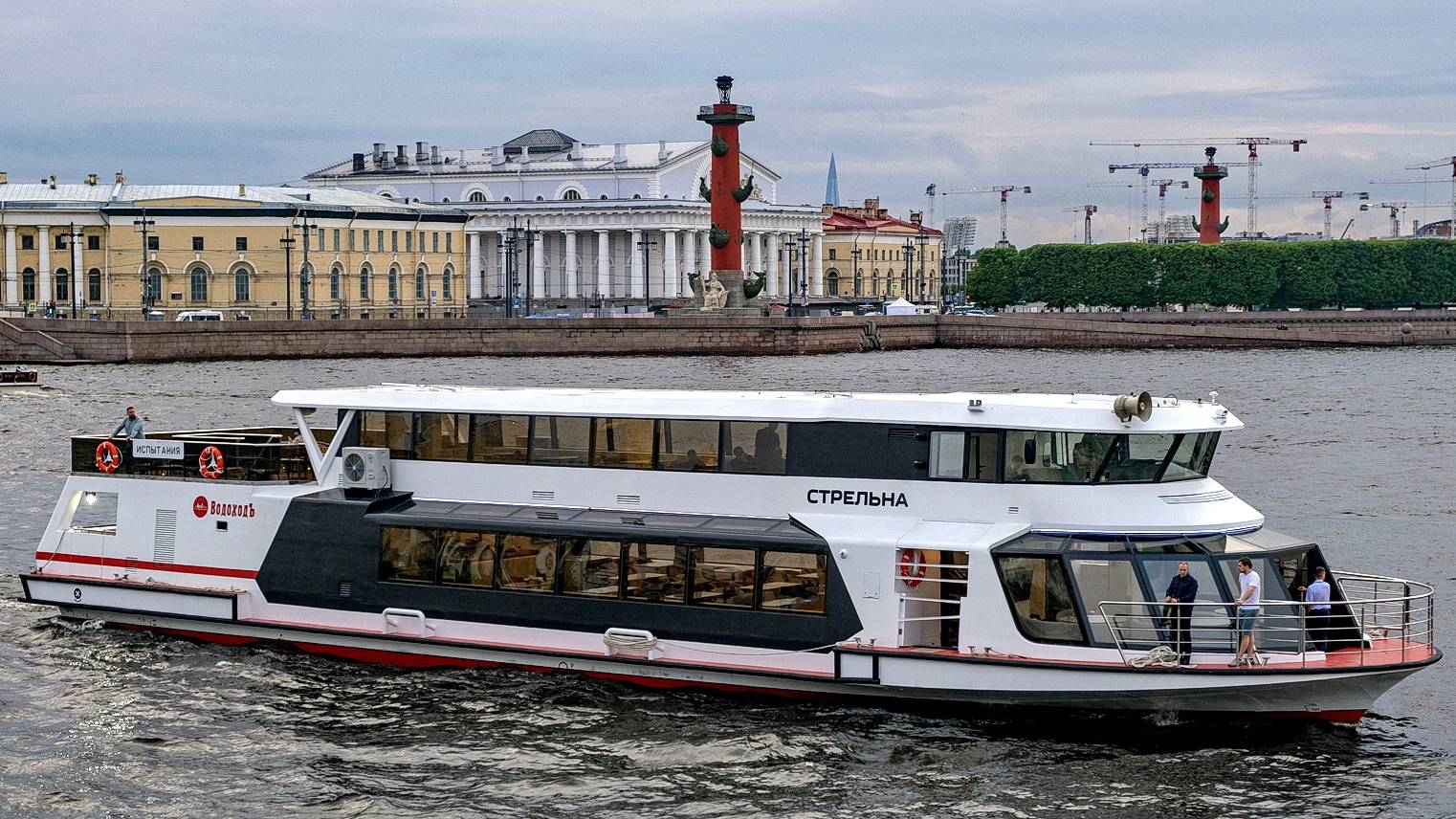 Проекты речных судов на Неве