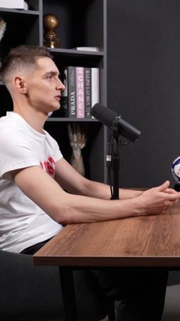 АНДРЕЙ МАРЧЕНКО ПРО КАРЬЕРУ ЗА ГРАНИЦЕЙ #shorts #лицаволейбола #интервью #подкаст #золотойсет #sport