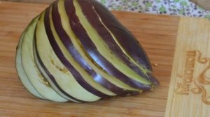 Баклажан, запеченный веером в духовке